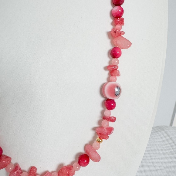 NEW Gemstone Beaded Necklace - Pink Shell Quartzite - Handcrafted Necklace - Picture 3 of 4